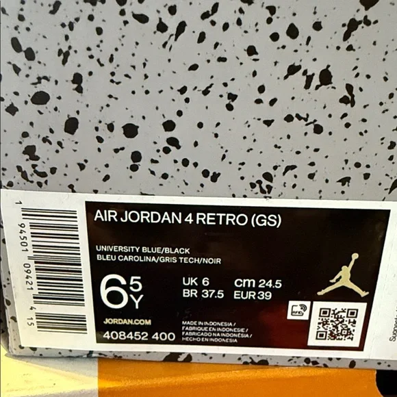Jordan Kids Sneakers in Light Blue and Gray - Picture 6 of 6